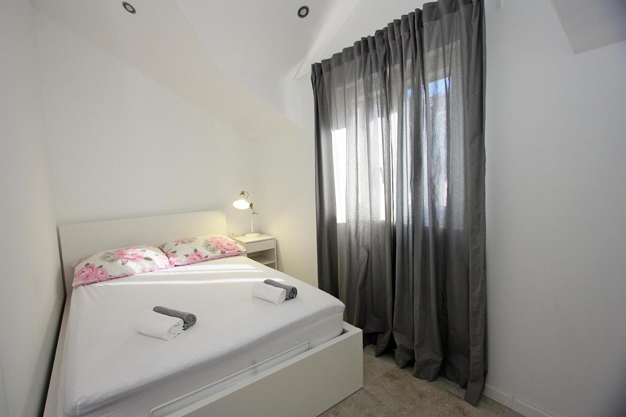 Apartman Ivana Supetar Kültér fotó
